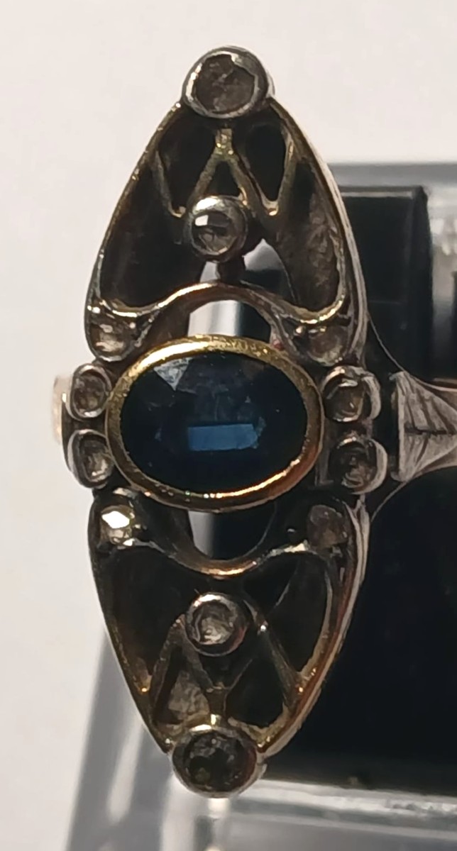  109 Liberty Ring In 12-karat Gold, Openwork Design, With A 0.90-carat Central Sapphire 0.15-photo-3