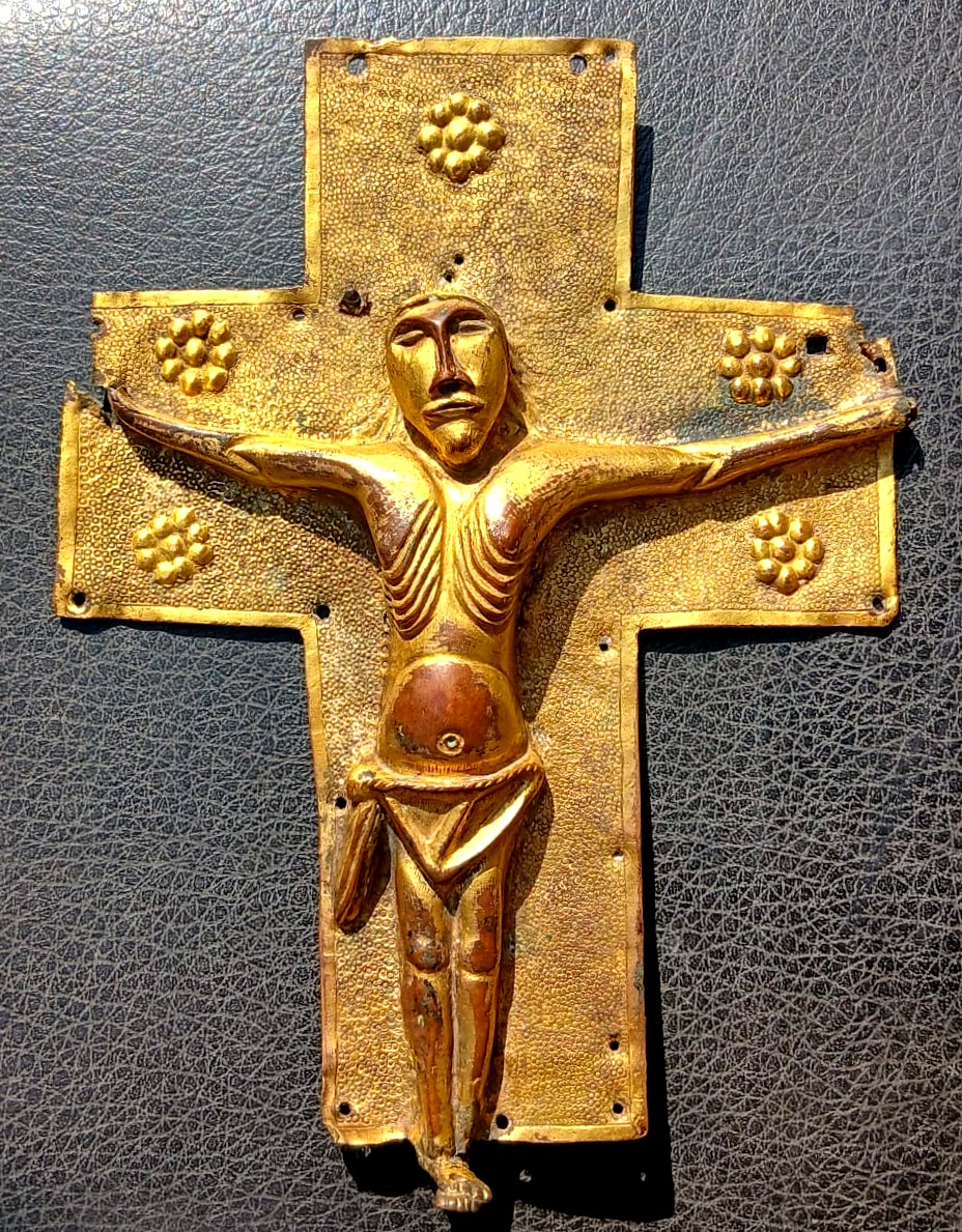 Lombard Crucifix In Gilded Copper With Mercusium. (569-774 Ad)