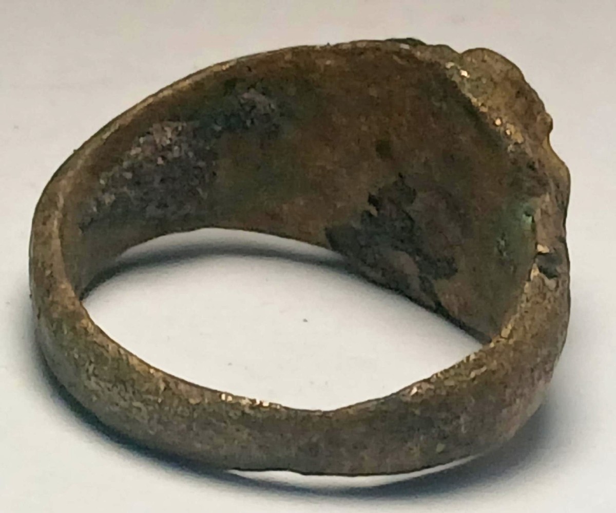 Norman Ring In Gold Leaf With The Depiction Of A Lion's Head. 11th-12th Century.-photo-4