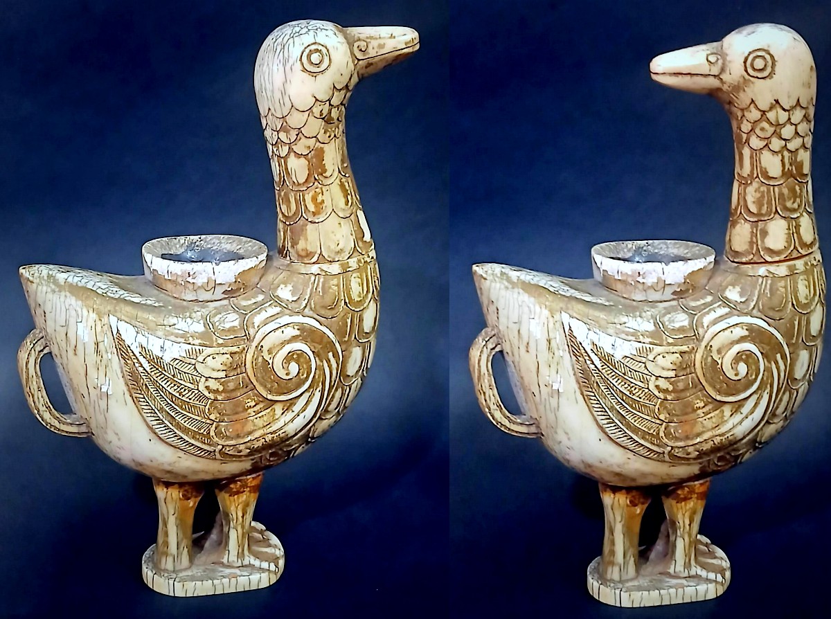  Canard en ivoire nettoyant les pinceaux, Dyn. Song, Chine, 907–1125