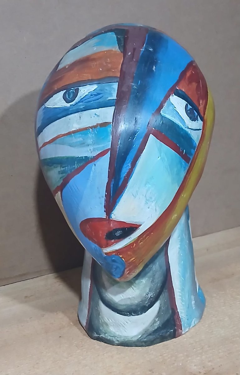 Sculpture cubiste polychrome, polymétrique, (en studio) . Russie début '900.-photo-2