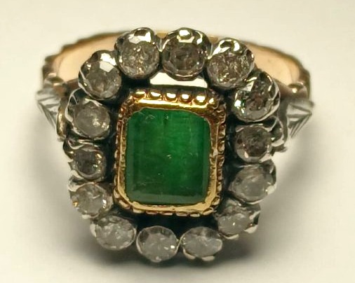 Emerald And Diamond Ring In Gold And A Cup-shaped Setting. Sicily, Early 1900s. -photo-2