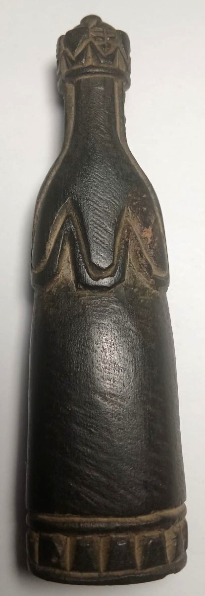 Medieval Onyx Seal Depicting A King Wearing A Tunic And A Crown. Die: Face With A Laurel Wreath. 12 Cm-photo-3