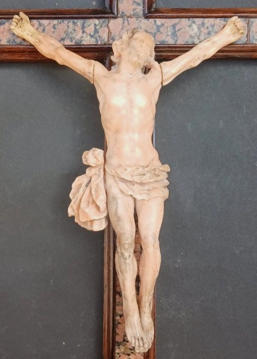 Andrea Tipa - Crucifix en albâtre « Incarné ». Trapani, milieu du XVIIIe siècle.-photo-2