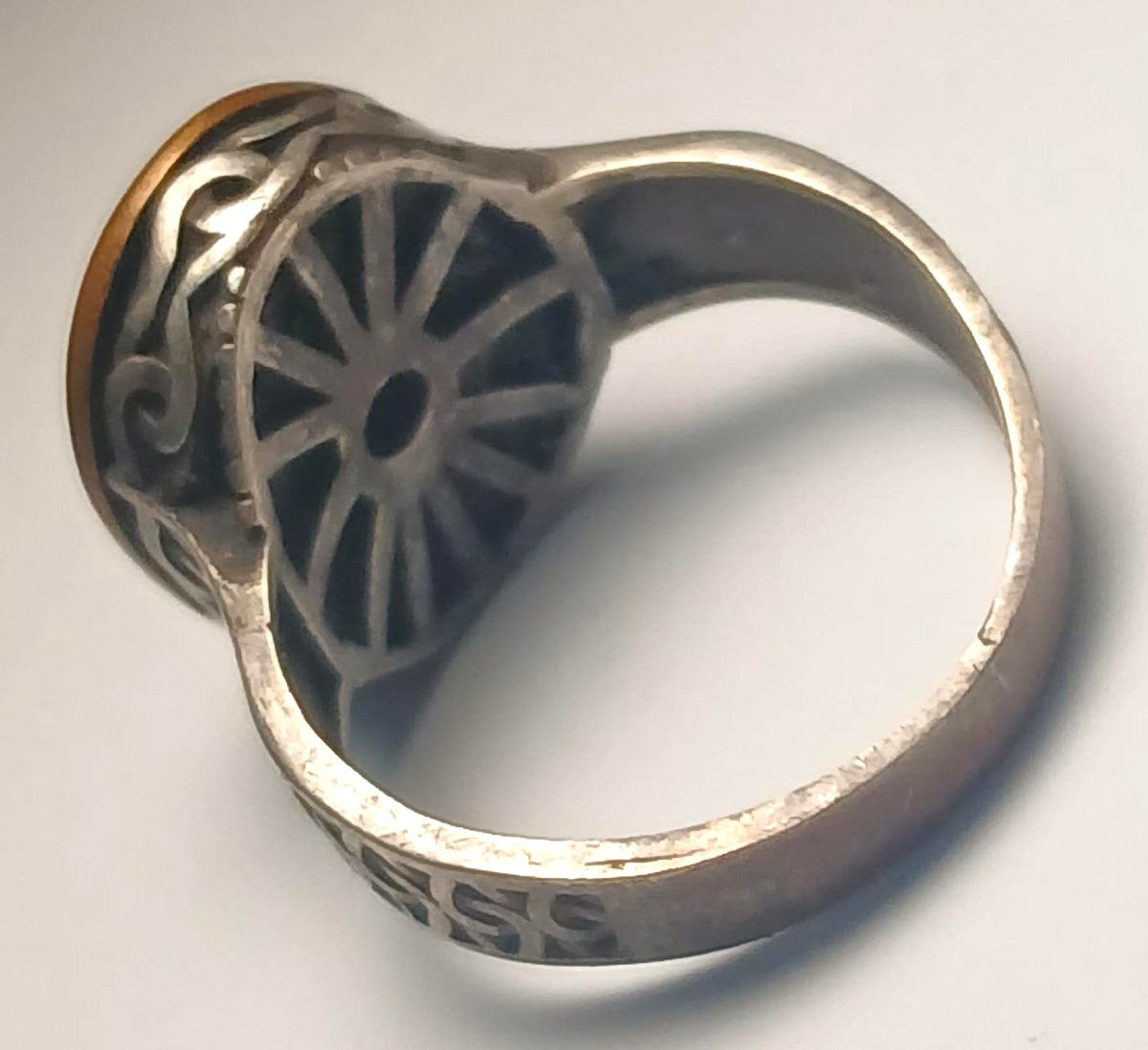 Templar Ring In Silver And Gold, With Distinctive Solomon's Knot And Engraved Carnelian Seal-photo-4