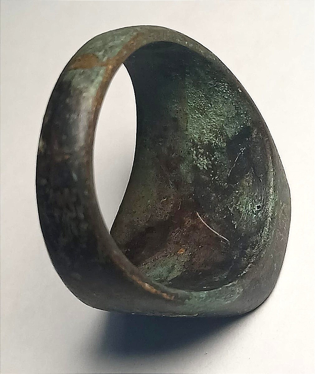  Bague templière en argent : le bouclier croisé (Beauseant), l'emblème templier par excellence.-photo-1