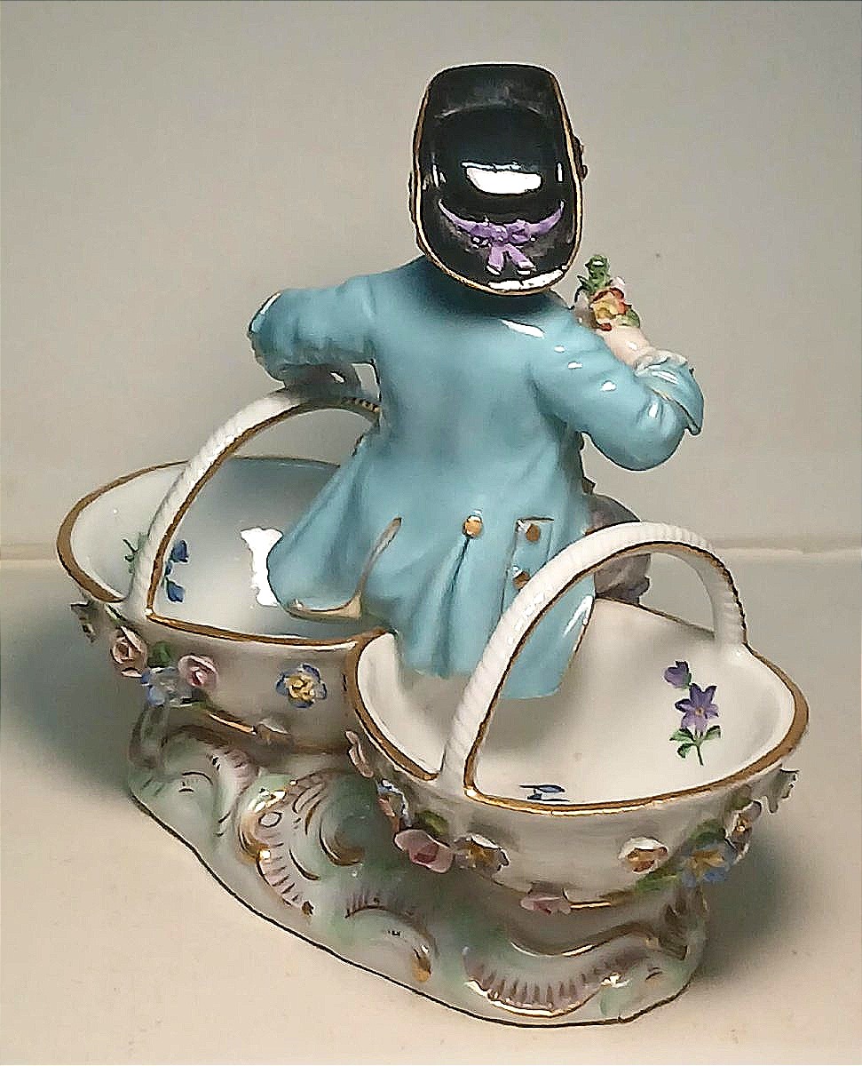  Pair Of Marcolini Porcelain Salt Cellars (1774–1814), Dated 1778.-photo-3