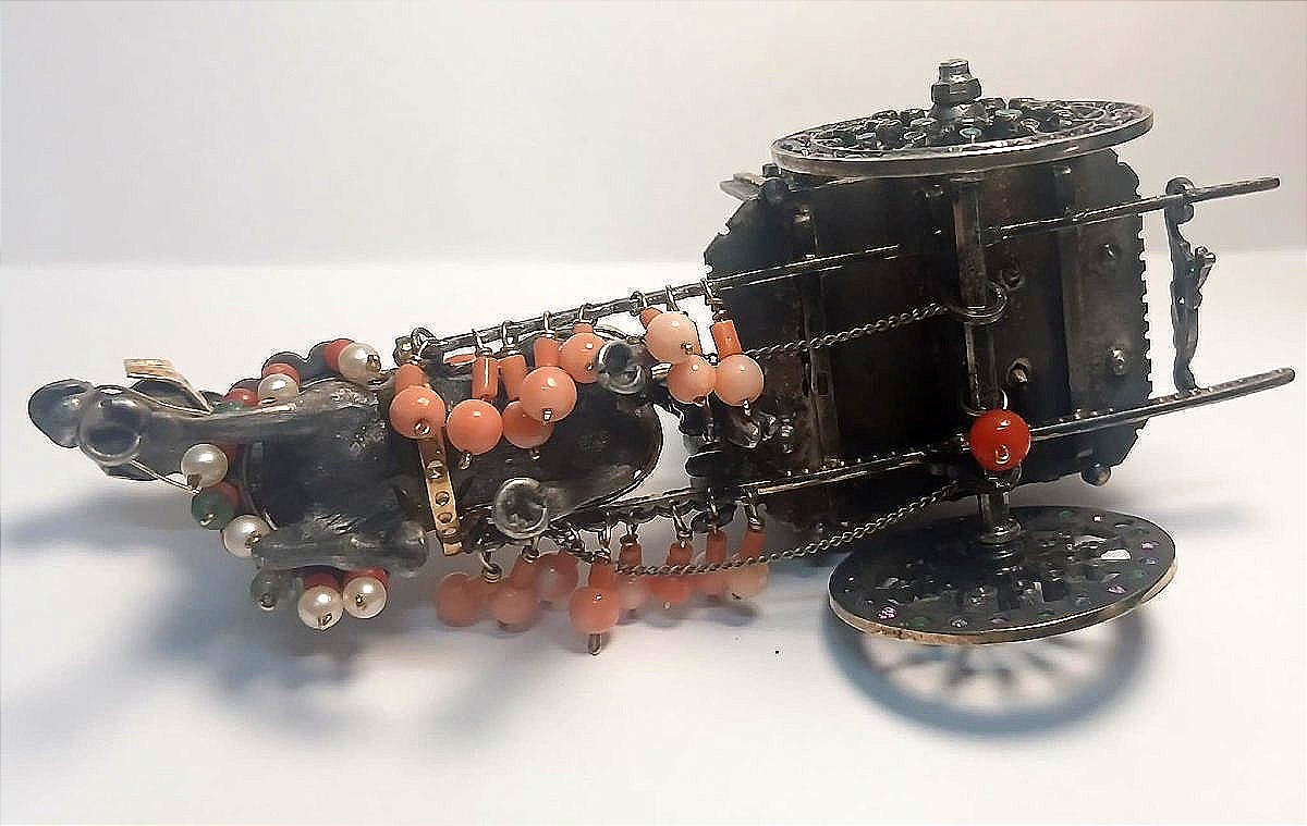 La charrette sicilienne. Un chef-d'œuvre miniature en argent, or, pierres précieuses, diamant-photo-1