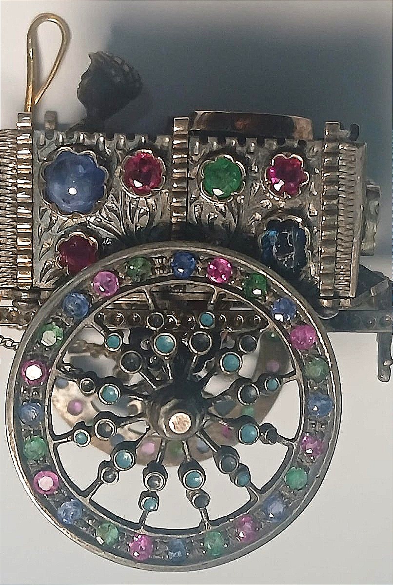 La charrette sicilienne. Un chef-d'œuvre miniature en argent, or, pierres précieuses, diamant-photo-2
