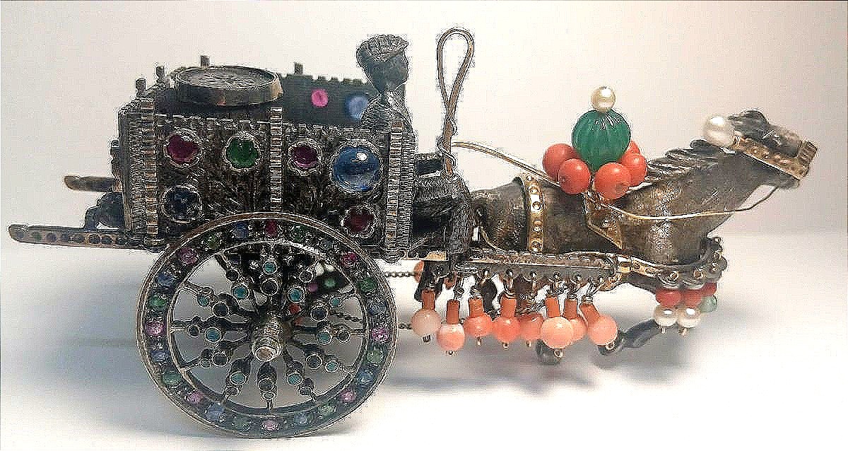 La charrette sicilienne. Un chef-d'œuvre miniature en argent, or, pierres précieuses, diamant