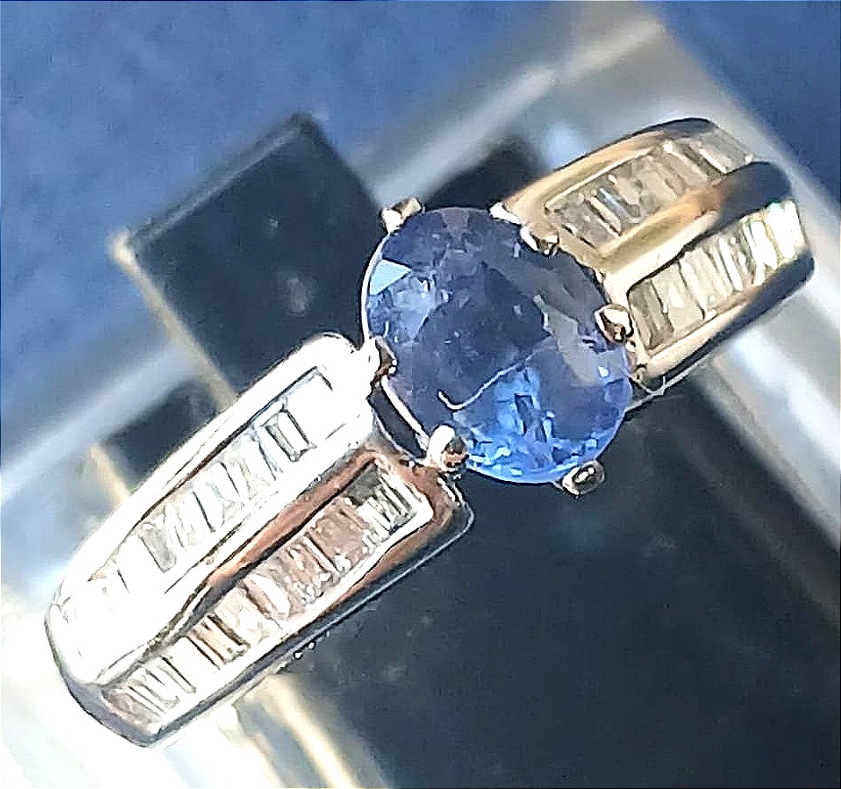  Bague carrè avec saphir de 0,85 ct et diamant de 1,20 kt en or blanc 18 kt. Valence 1970-80-photo-2