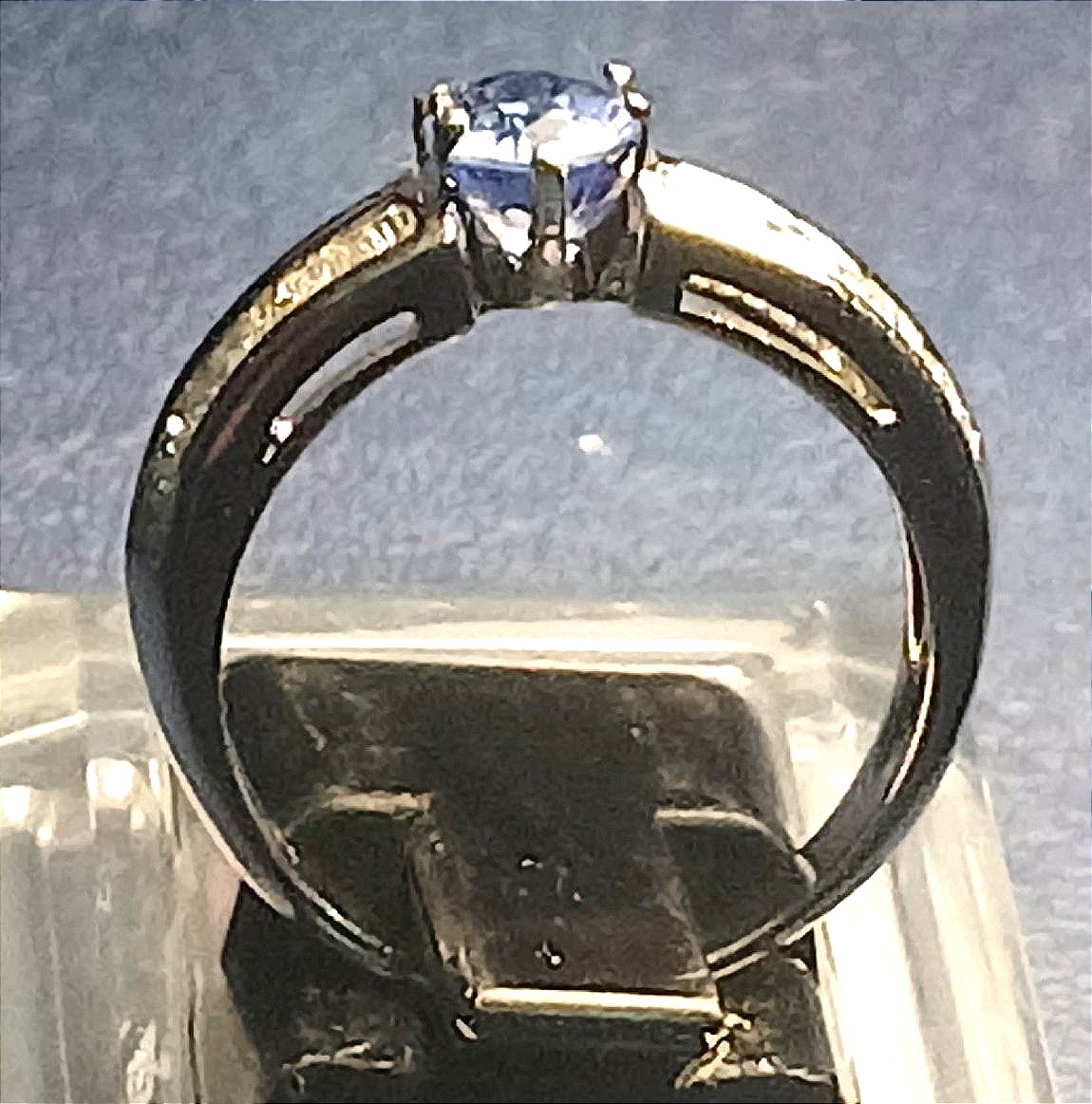  Bague carrè avec saphir de 0,85 ct et diamant de 1,20 kt en or blanc 18 kt. Valence 1970-80-photo-3
