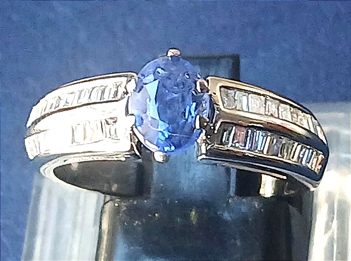  Bague carrè avec saphir de 0,85 ct et diamant de 1,20 kt en or blanc 18 kt. Valence 1970-80-photo-4