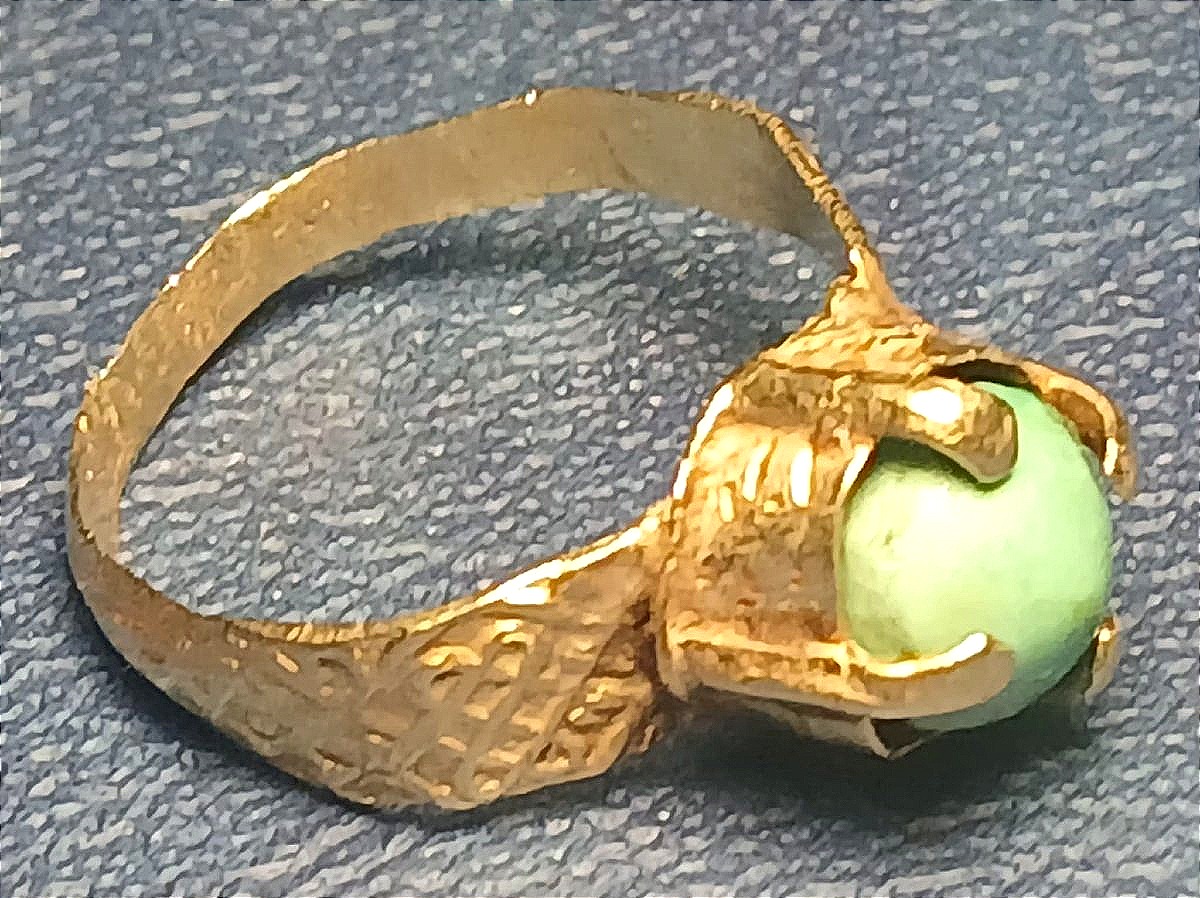 Medieval Cylindrical Ring In Chased Gold And Natural Turquoise. 12th/14th Century.