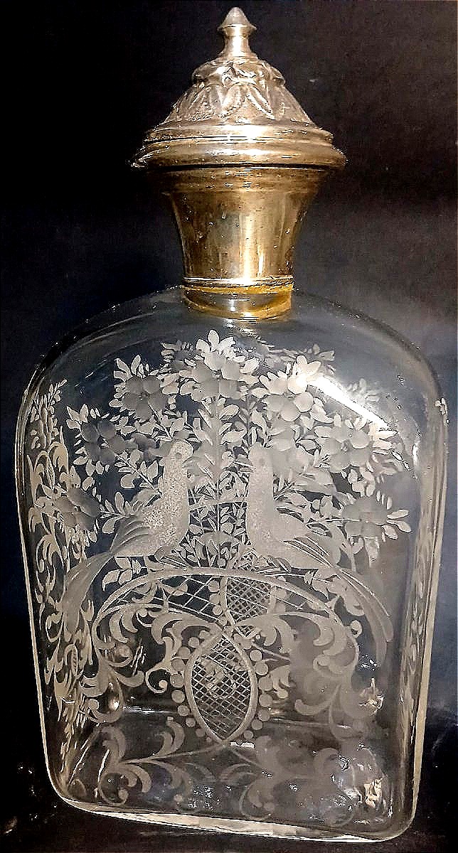 Paire de flacons à liqueur en verre soufflé et gravé. Venise, XIXe siècle.-  cm.25 -photo-3