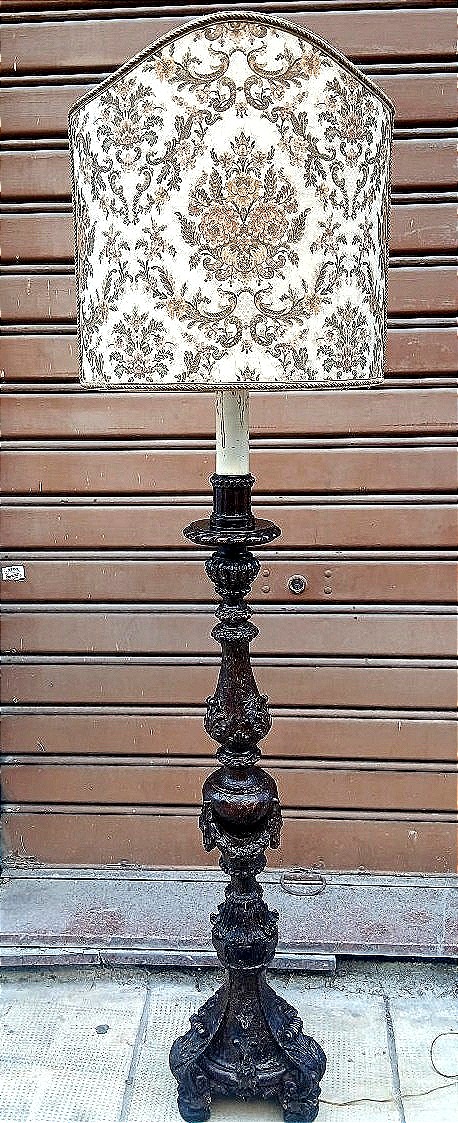 Lustre baroque sicilien de style Louis XIV avec système d'éclairage.