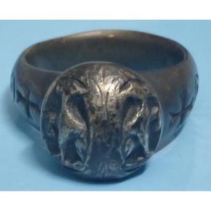 Frederick Templar Signet Ring, In Bronze With The Depiction Of Two Greyhounds Facing Each Other