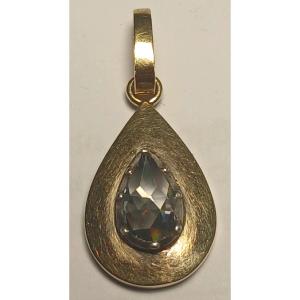 Pendentif amulette en or avec une goutte de diamant de 0,50 kt. des années 1960-70