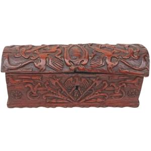 Coffret Médicis orné de l'emblème du bouclier à six sphères. Italie, XIIIe-XIVe siècle.