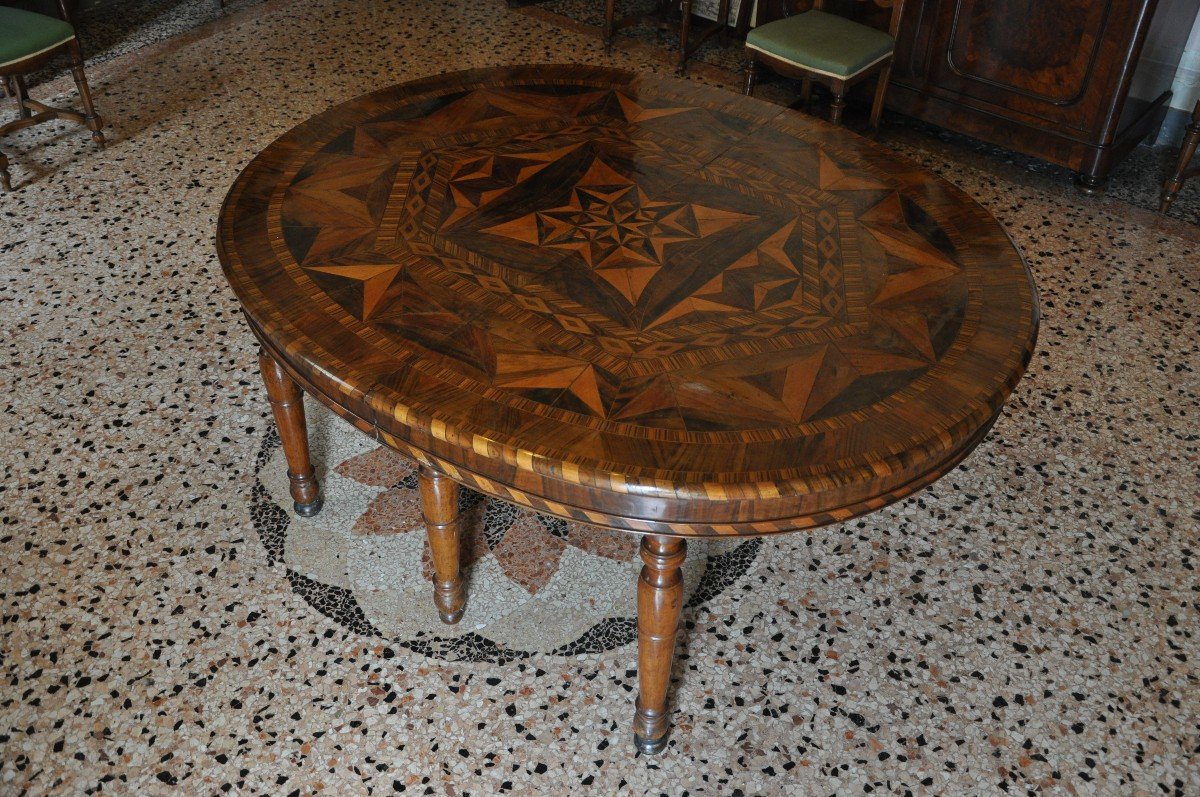 Elegant Oval Table Sec. XIX-photo-4