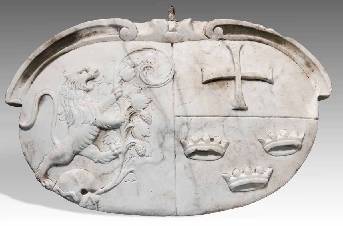 Oval Coat Of Arms Bearing A Templar Cross; 17th Century