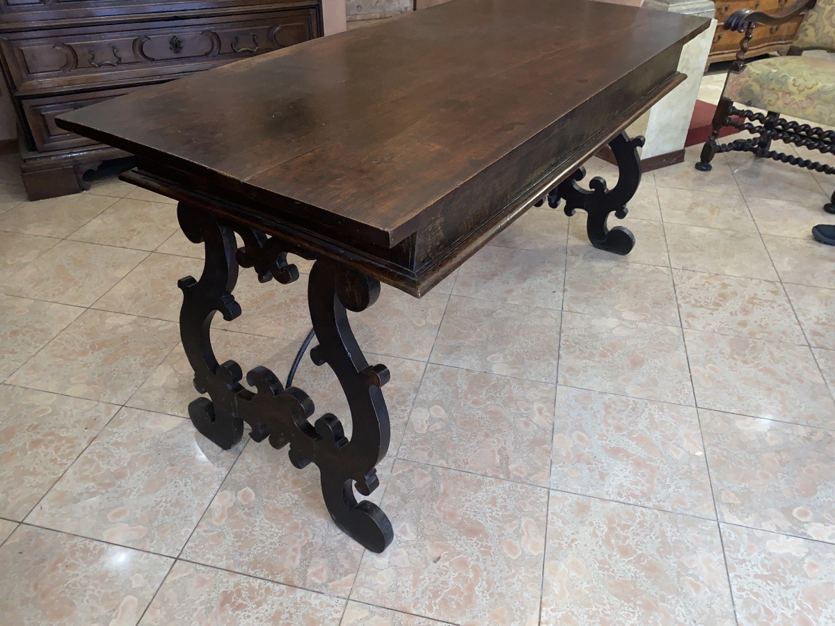 Large Walnut Refectory Desk. Florence, 17th Century.-photo-1