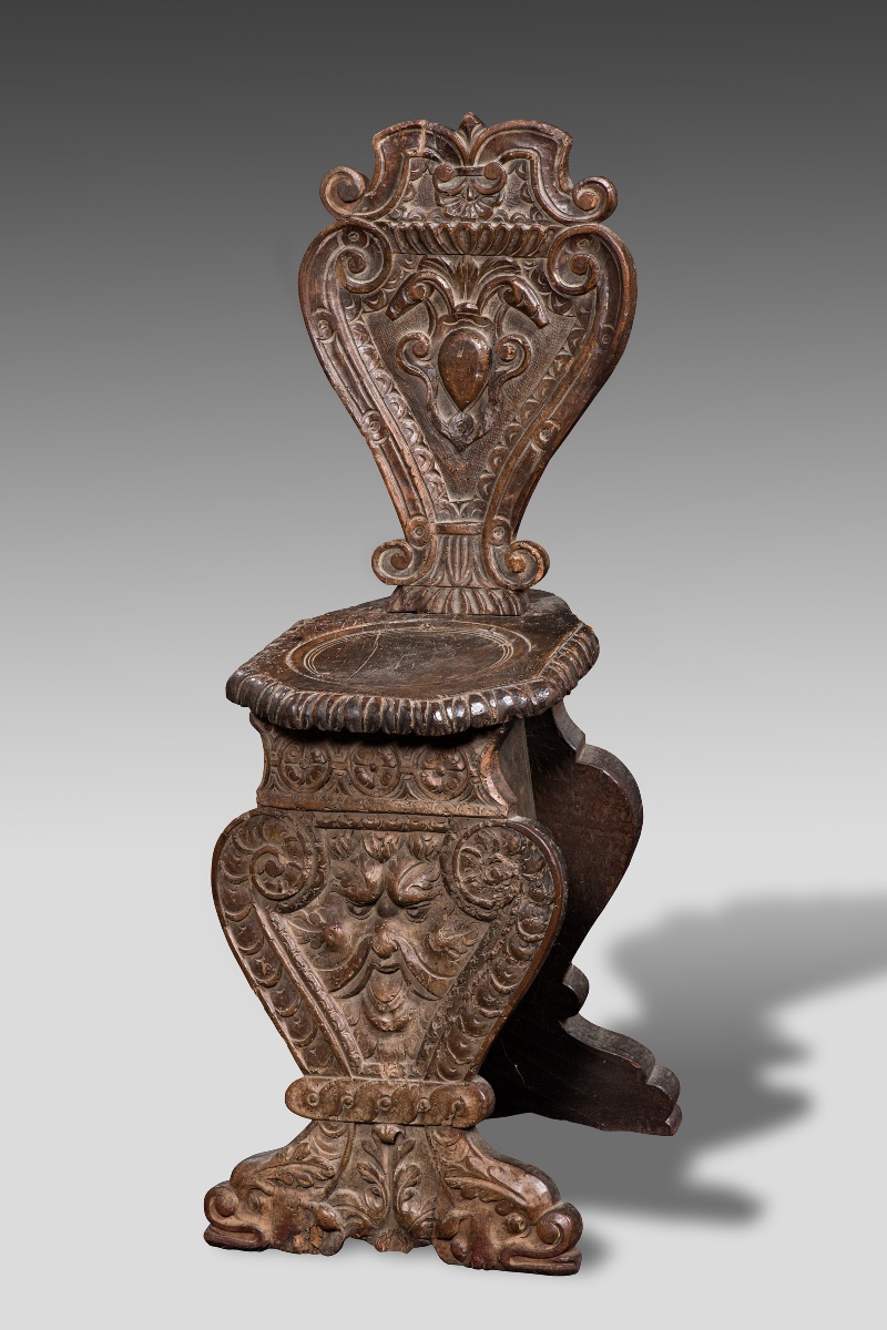 Rare Set Of  Four Different Richly  Carved Walnut Stools  Tuscany-umbria, 16th Century-photo-3
