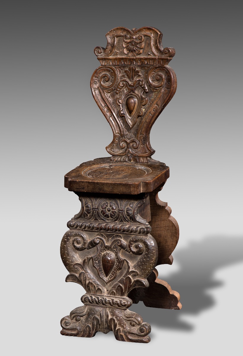 Rare Set Of  Four Different Richly  Carved Walnut Stools  Tuscany-umbria, 16th Century-photo-2