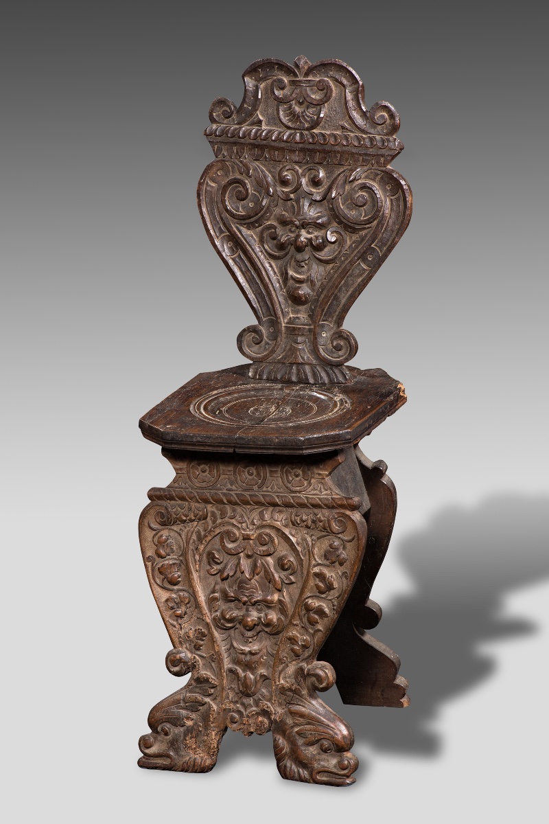 Rare Set Of  Four Different Richly  Carved Walnut Stools  Tuscany-umbria, 16th Century-photo-1