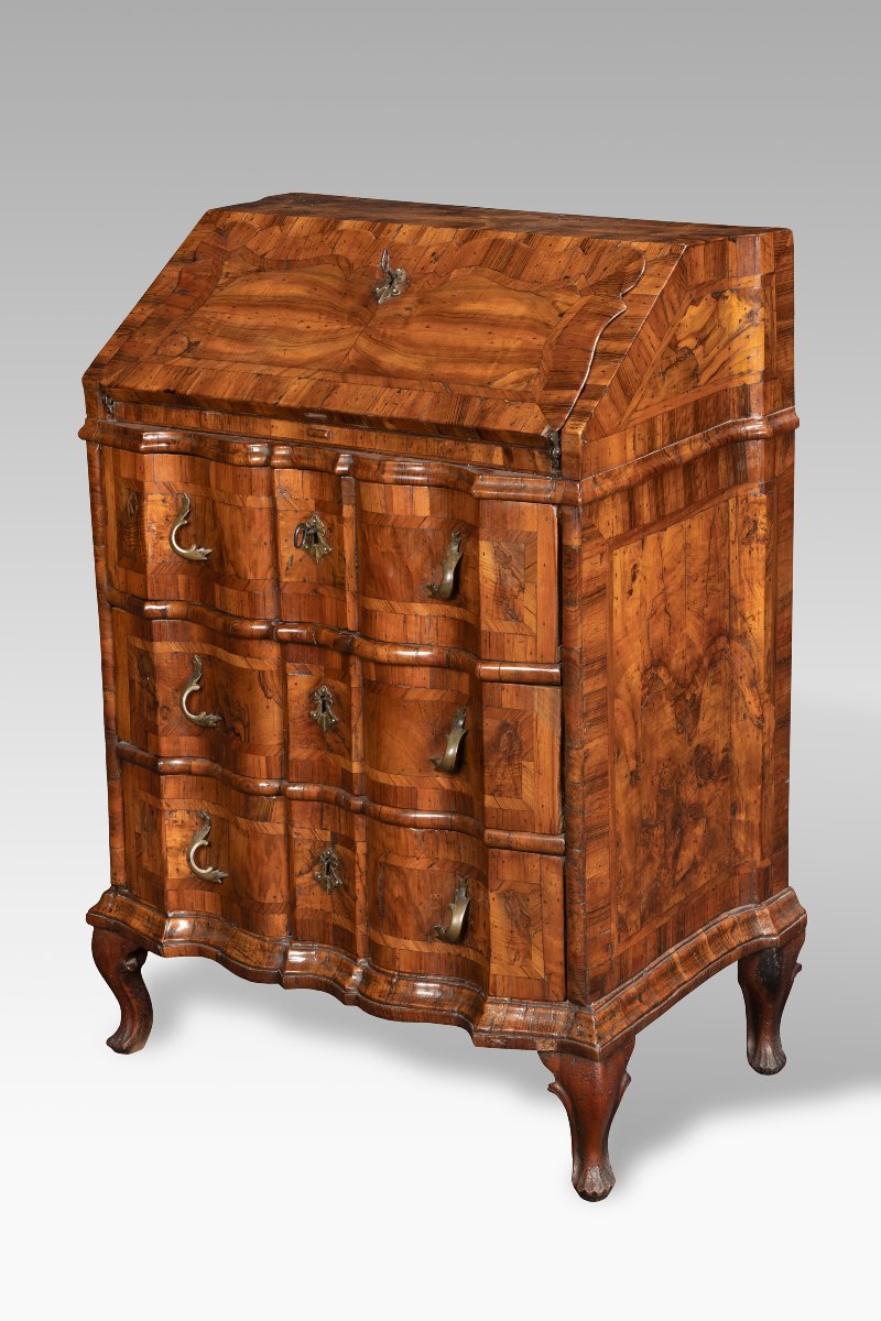 Small 18th-century Venetian Cabinet With A Drop-down Door