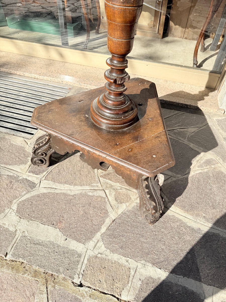 17th-century Carved Wooden Lectern-photo-4