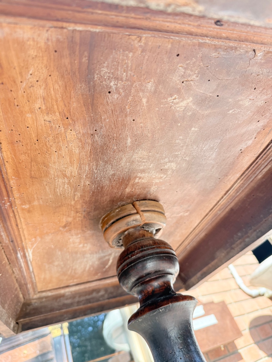 17th-century Carved Wooden Lectern-photo-2