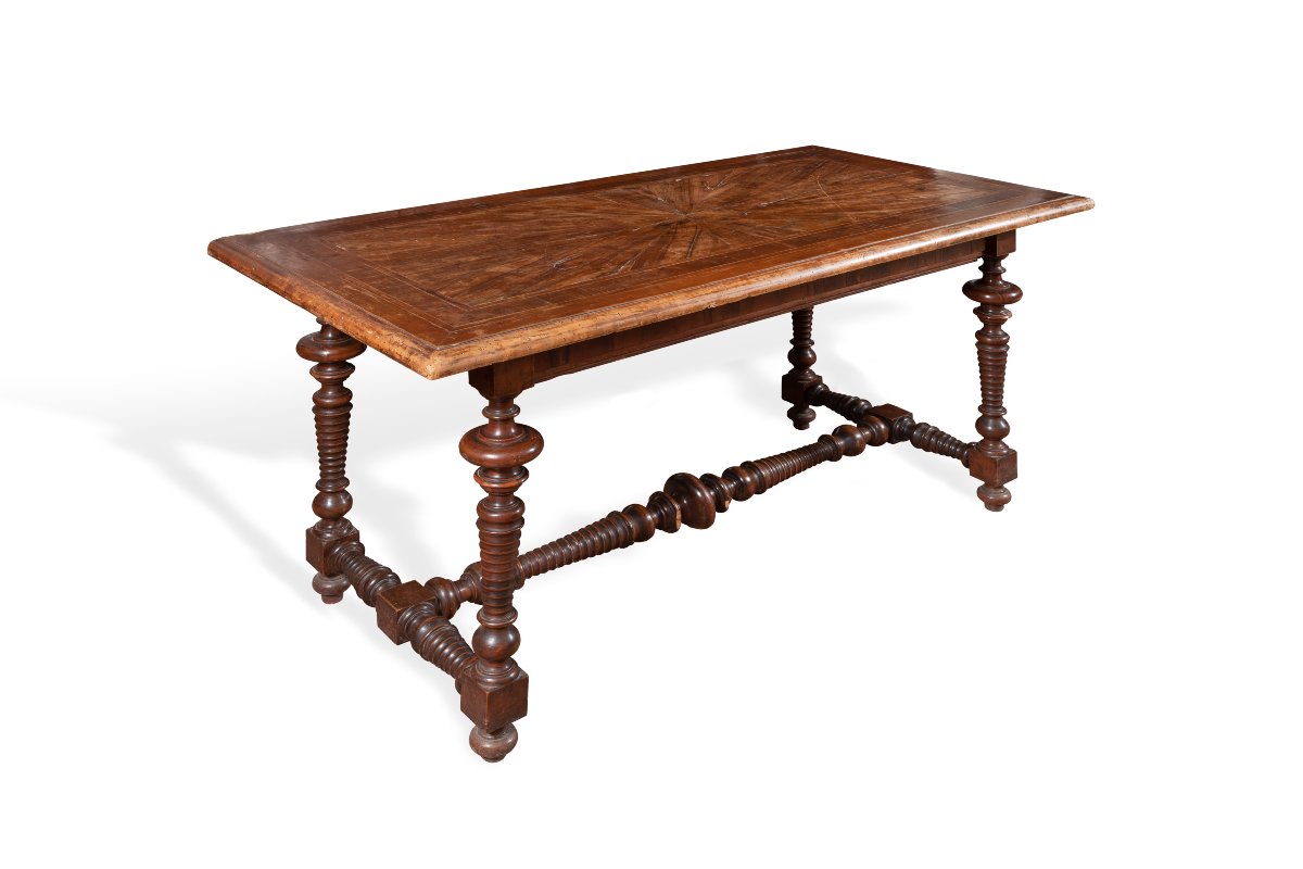 Elegant 17th-century Wall-mounted Table-photo-2