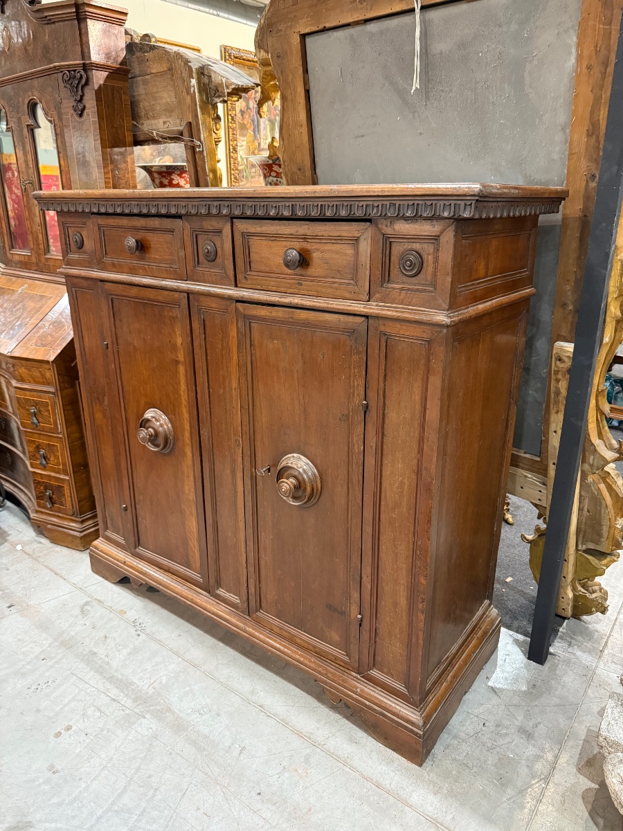 Buffet en noyer, XVIIe siècle-photo-1