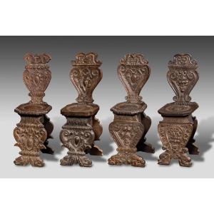 Rare ensemble de quatre differents tabourets de Toscane-Ombrie, XVIe siècle (4)