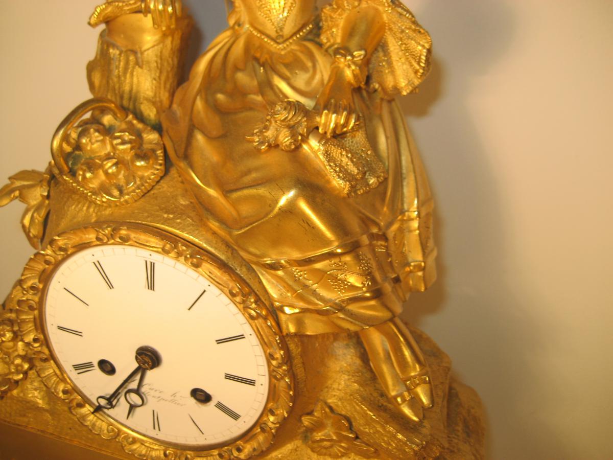 PENDULE BRONZE DORE (DAME DE LA COUR) 1830 DORURE MERCURE -photo-4