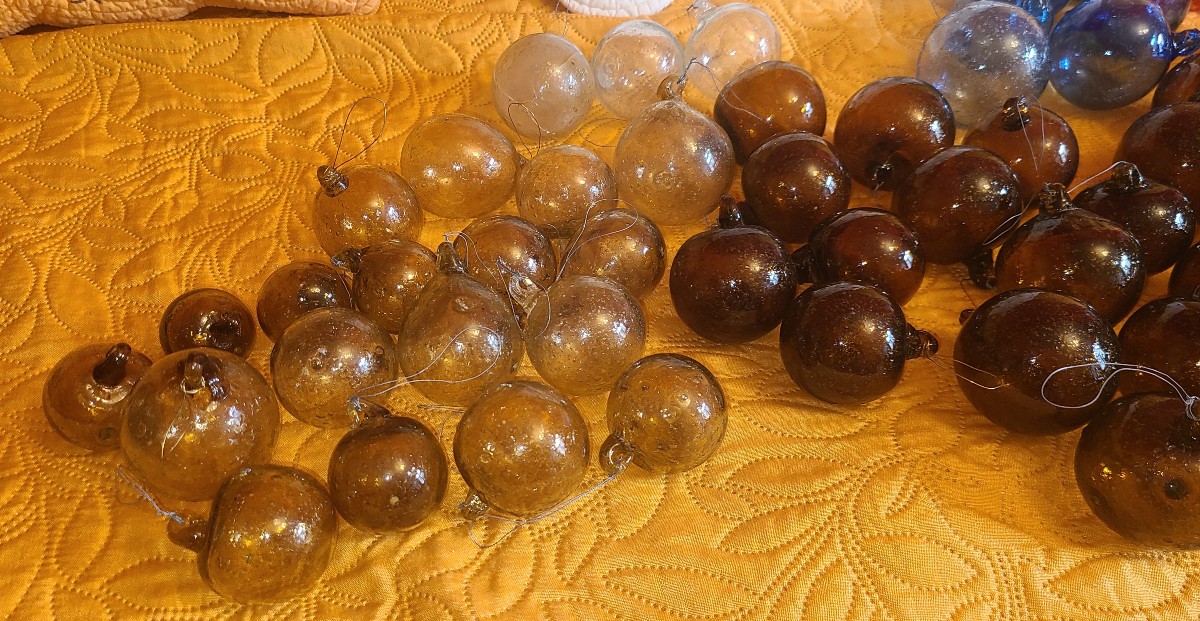 Provençal Christmas Baubles-photo-2