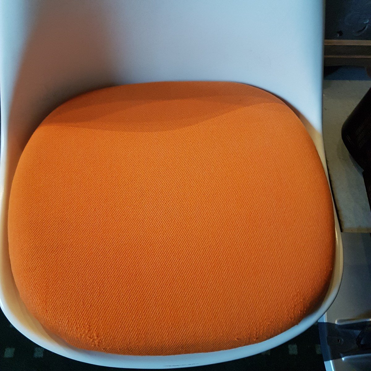 Tulip Chairs Saarinen-photo-4