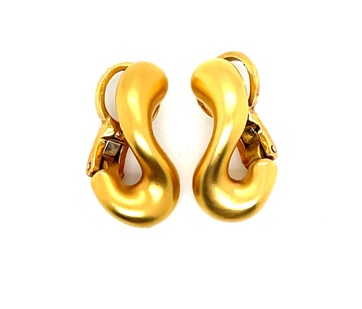 Pomellato Vintage Matte Gold Clip-on Earrings-photo-3