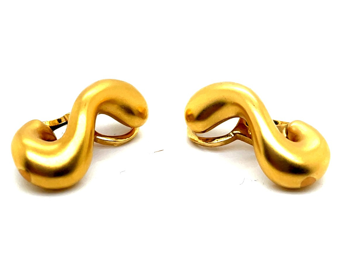 Pomellato Vintage Matte Gold Clip-on Earrings