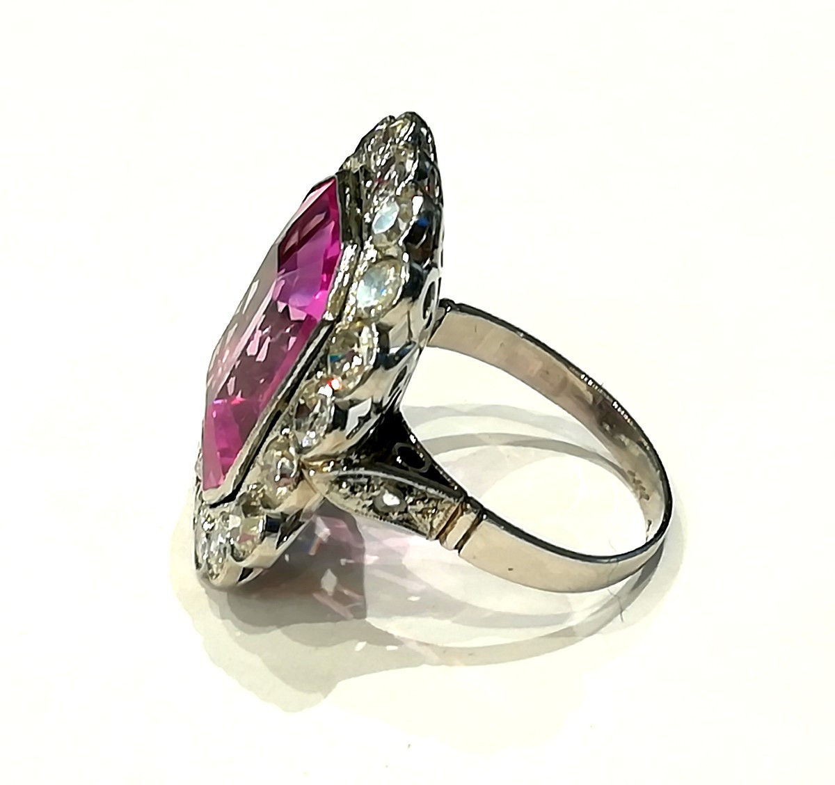 Bague Pompadour Art Déco Diamants