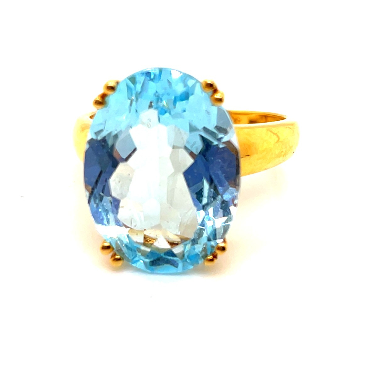 Topaz Ring In Yellow Gold