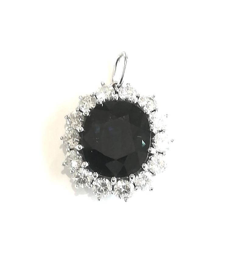 Grand Pendentif Or Blanc Saphir Entourage Diamants