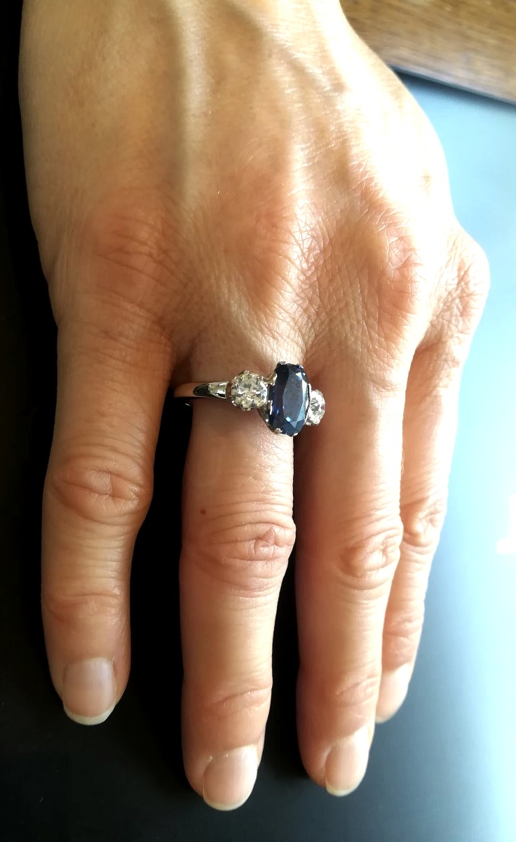 White Gold Sapphire And Diamond Ring-photo-4