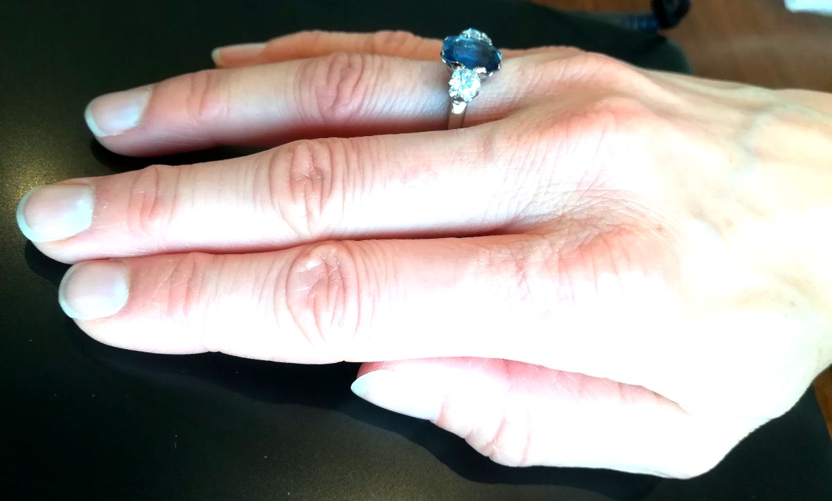 White Gold Sapphire And Diamond Ring-photo-5