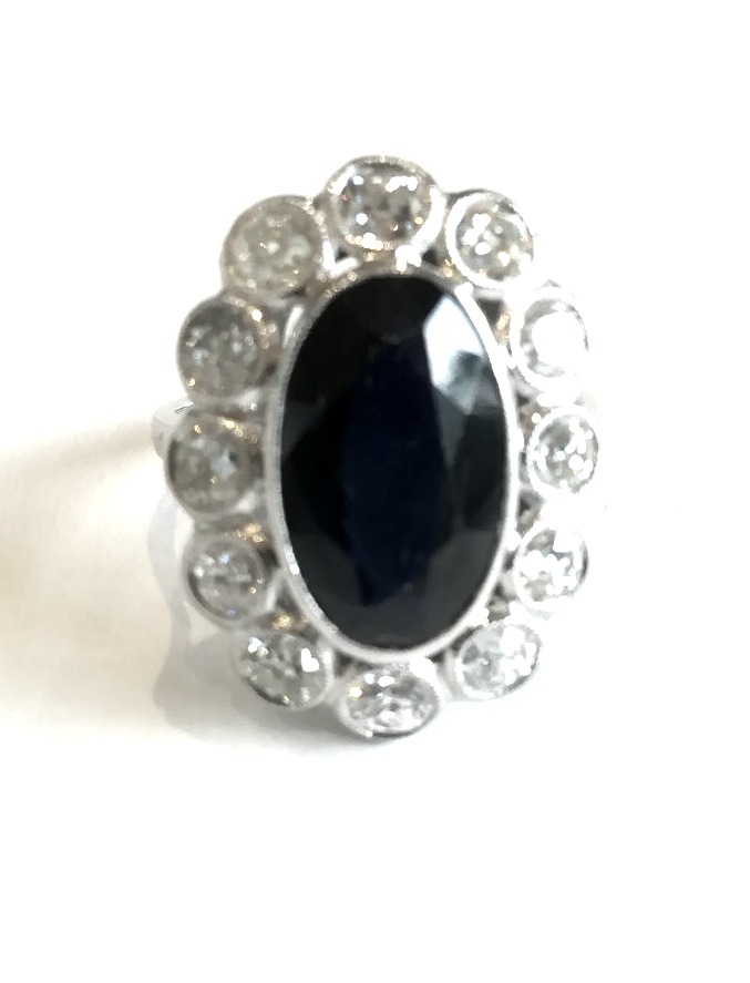 Art Deco Pompadour Ring In Platinum With Sapphire And Diamonds
