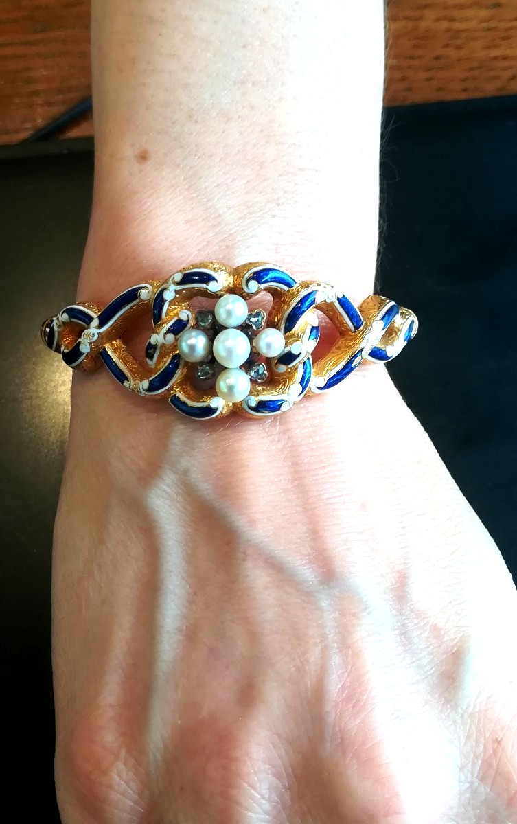 Antique Gold Enamel Bracelet With Pearls And Diamonds-photo-3