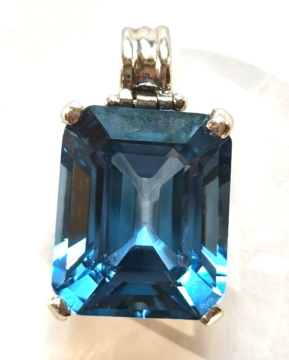 Art Deco White Gold Pendant-photo-2