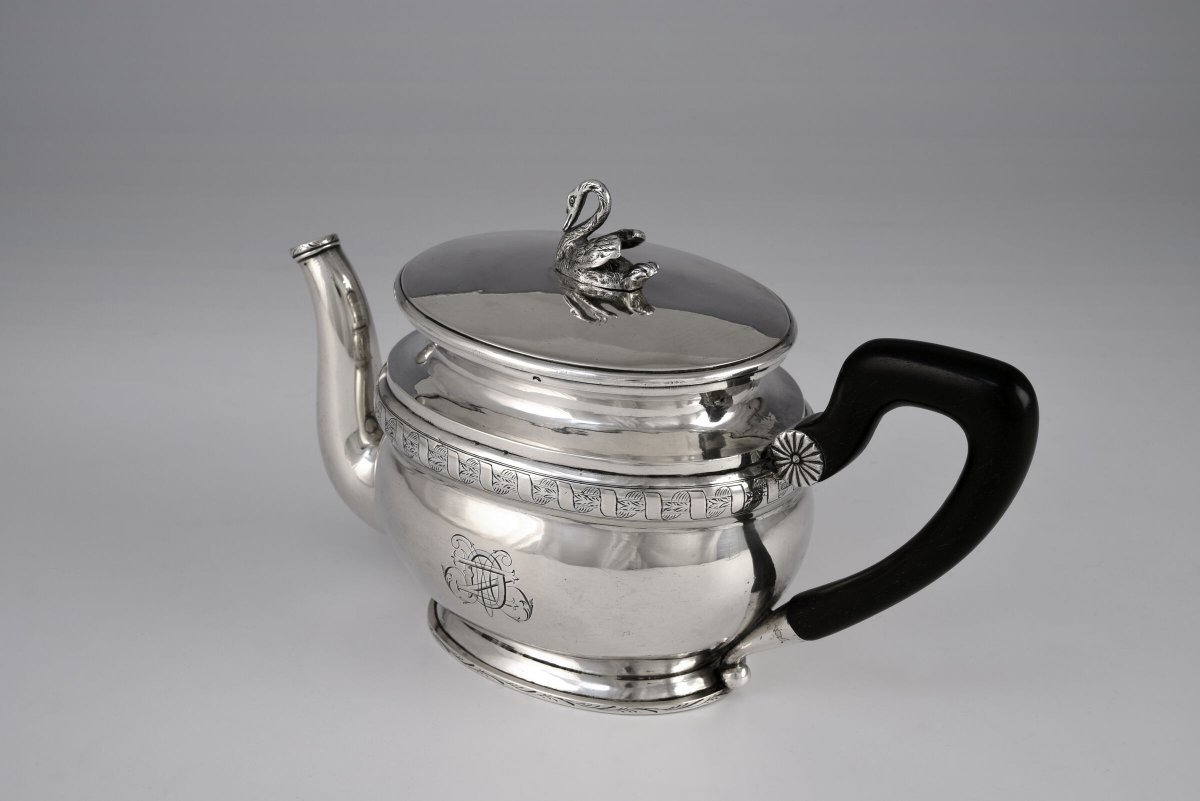 Théière Biedermeier à fretel en forme de cygne, Darmstadt, vers 1840-photo-1