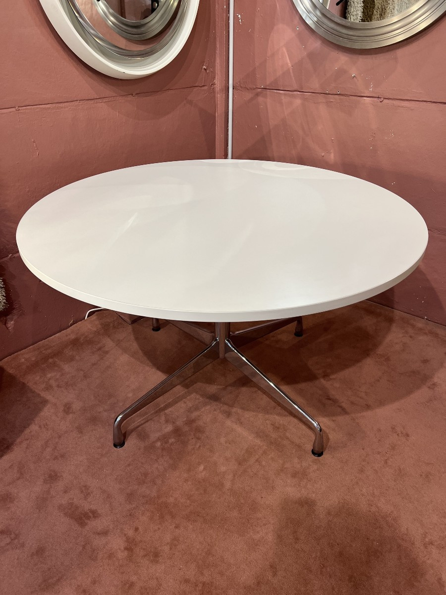 Table ronde Aluminium group Charles & Ray Eames; 120 cm de diamètre 